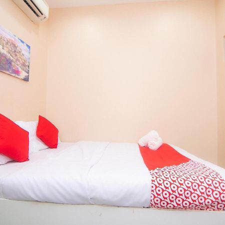 Oyo 1224 Hotel Hajah Rohayah Tanjong Malim Eksteriør billede